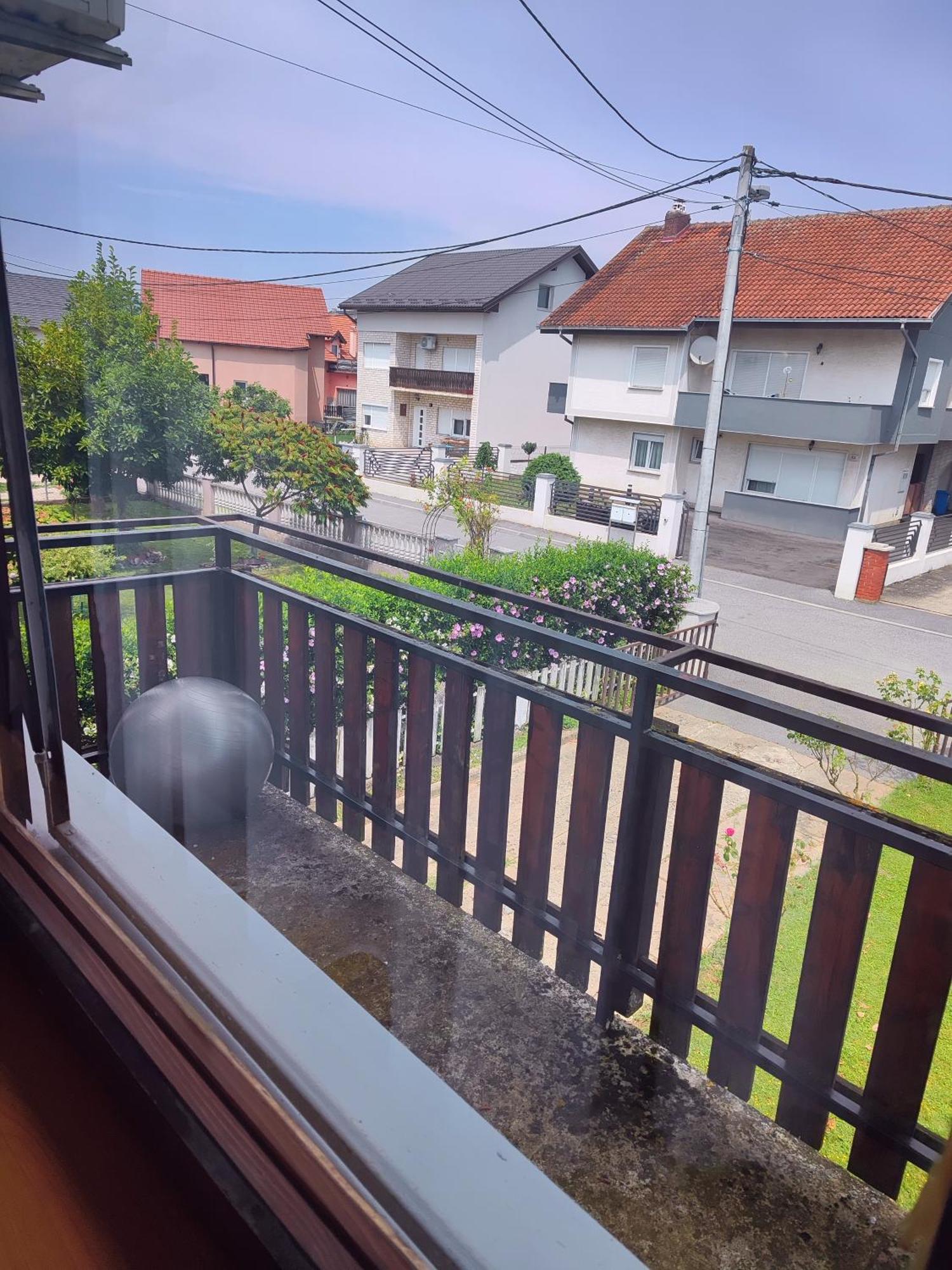 Ruhige Unterkunft Sesvete Ngoại thất bức ảnh